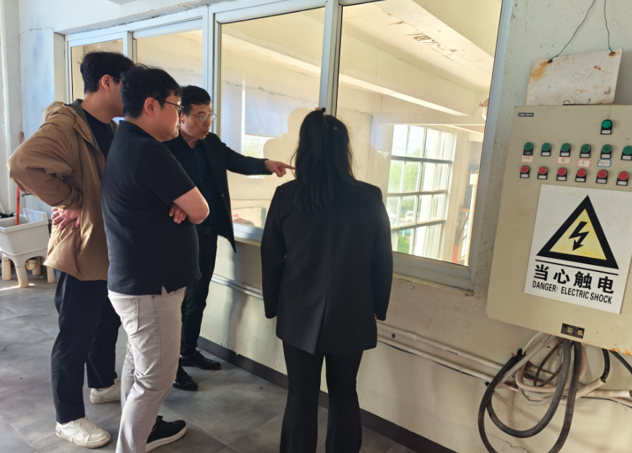 五載同行電子行業(yè)巨頭再訪湖南江海，深化氯化銨戰(zhàn)略合作